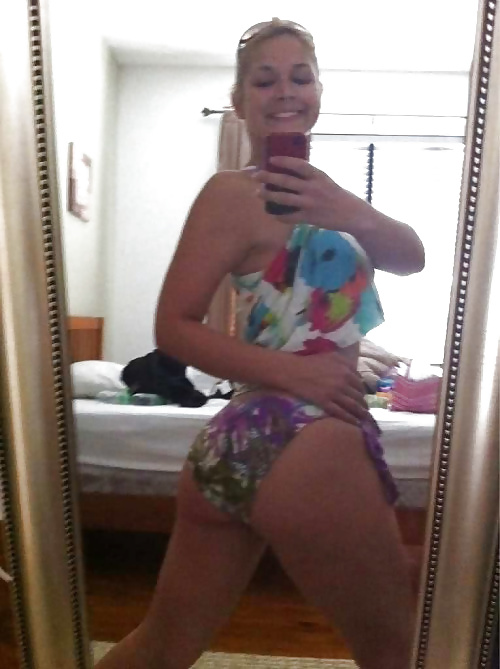 Sarah Vandella Selfie 6